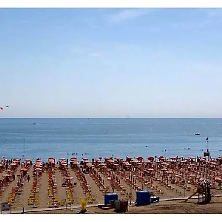 Wonderful And Welcoming Otel Bibione