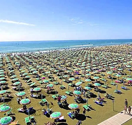 Wonderful And Welcoming Otel Bibione